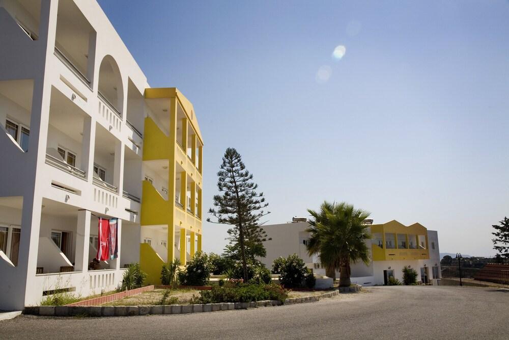 Pantheon Hotel Kefalos  Exterior photo