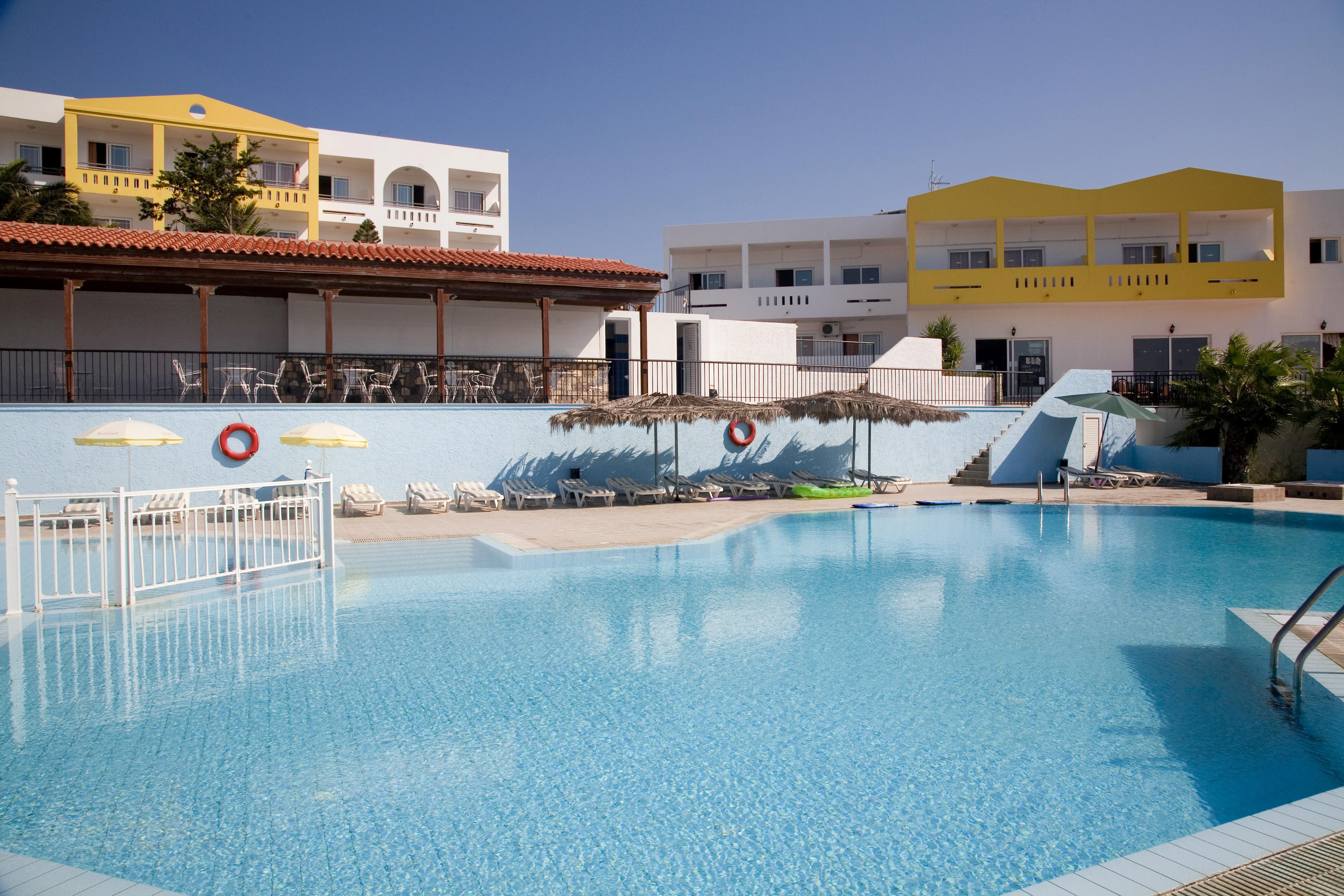 Pantheon Hotel Kefalos  Exterior photo